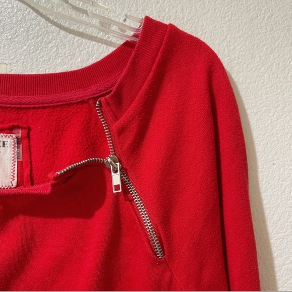 LOVE TREE Red Zipper Sweater Top ▪️♥️ - Picture 2 of 2